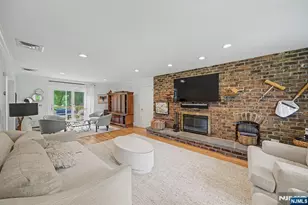 10 Marcotte Ln, Tenafly, NJ 07670 - Photo 19