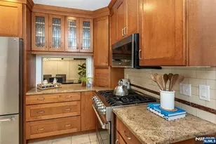 73 Hawthorne Ave, Glen Ridge, NJ 07028 - Photo 27