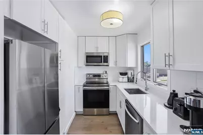 1315 15th Street, Fort Lee, NJ 07024 - Photo 7