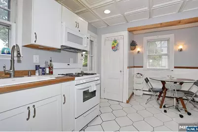 21 Haring Street, Bergenfield, NJ 07621 - Photo 15