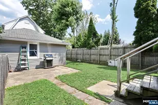 21 Haring St, Bergenfield, NJ 07621 - Photo 33