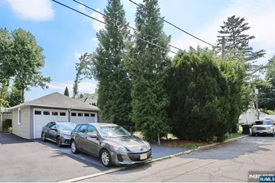 21 Haring Street, Bergenfield, NJ 07621 - Photo 29