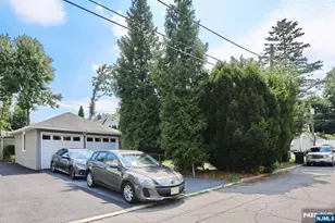 21 Haring St, Bergenfield, NJ 07621 - Photo 29