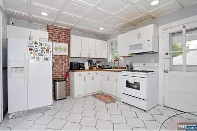 21 Haring Street, Bergenfield, NJ 07621 - Photo 13