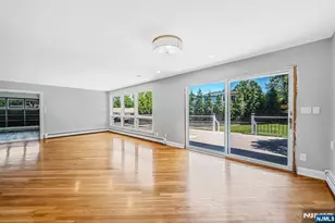 128 Beverly Rd, Fairfield, NJ 07004 - Photo 25