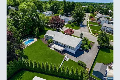 128 Beverly Road, Fairfield, NJ 07004 - Photo 17