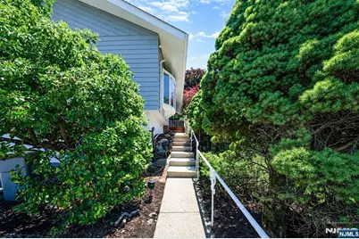 128 Beverly Road, Fairfield, NJ 07004 - Photo 5