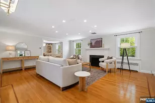 327 Chestnut St, Nutley, NJ 07110 - Photo 3