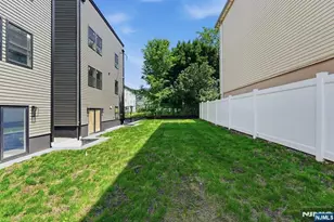 432 10th St, Newark, NJ 07103 - Photo 43