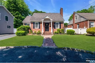 40 Merritt Avenue, Dumont, NJ 07628 - Photo 45