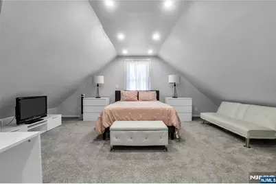 40 Merritt Avenue, Dumont, NJ 07628 - Photo 21