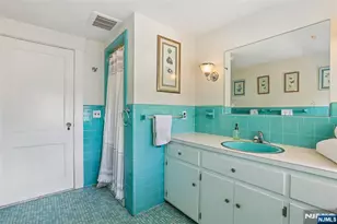 29 Fairlawn St, Ho Ho Kus, NJ 07423 - Photo 27