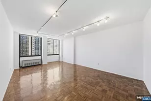 200 Winston Dr 2120, Cliffside Park, NJ 07010 - Photo 11