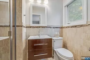 9 Linden Ln, Wayne, NJ 07470 - Photo 15