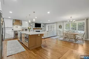 9 Linden Ln, Wayne, NJ 07470 - Photo 3