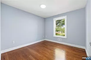 23 Edwin Pl, Newark, NJ 07112 - Photo 17