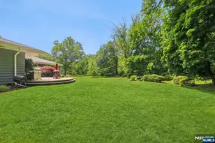 95 Yantacaw Brook Rd, Montclair, NJ 07043 - Photo 3