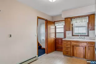 27 - 29 Crystal St, North Arlington, NJ 07031 - Photo 15