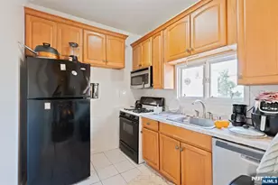 411 Sheridan Pl, Fairview, NJ 07022 - Photo 3