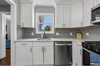 377 Parker Avenue, Hackensack, NJ 07601 - Photo 13