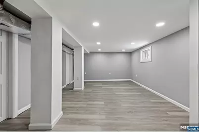 377 Parker Avenue, Hackensack, NJ 07601 - Photo 23