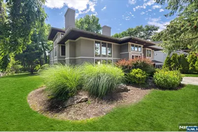 130 Van Nostrand Avenue, Englewood Cliffs, NJ 07632 - Photo 35