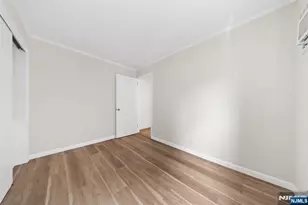 271 Travers Pl, Lyndhurst Township, NJ 07071 - Photo 23