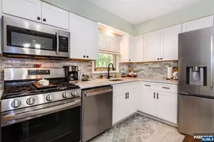 27 Dewey Dr, Ringwood, NJ 07456 - Photo 11