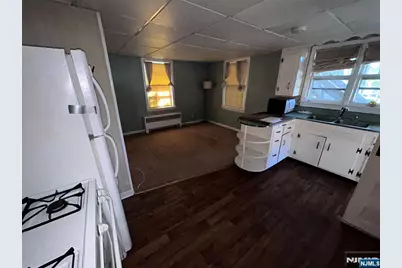 126 Parker Avenue, Hawthorne, NJ 07506 - Photo 23