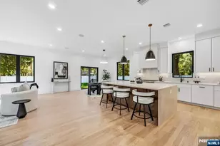408 Terhune Ave, Paramus, NJ 07652 - Photo 23