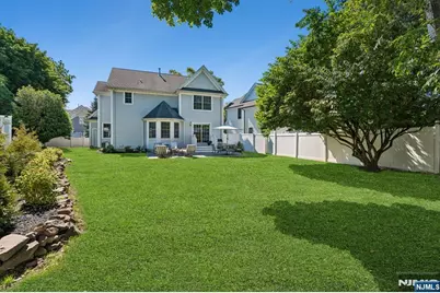 7 Holly Court, Bloomfield, NJ 07003 - Photo 35