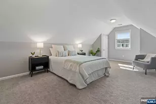 7 Holly Ct, Bloomfield, NJ 07003 - Photo 29