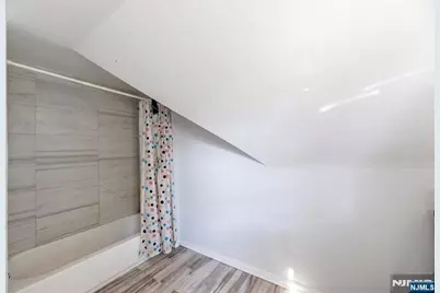 158 Clinton Street, East Orange, NJ 07018 - Photo 23