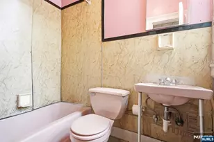 205 Beacon Ave, Jersey City, NJ 07306 - Photo 9