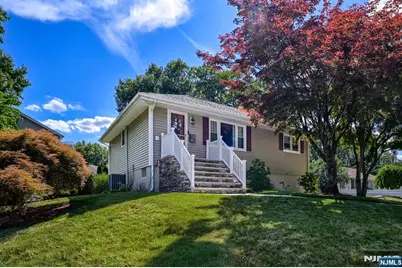 30 Heather Lane, Bloomingdale, NJ 07403 - Photo 1