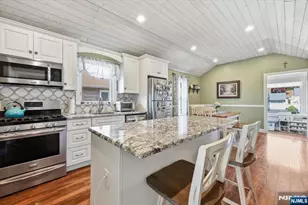 66 7th Ave, Hawthorne, NJ 07506 - Photo 13