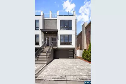 229 Wayne Avenue, Cliffside Park, NJ 07010 - Photo 3