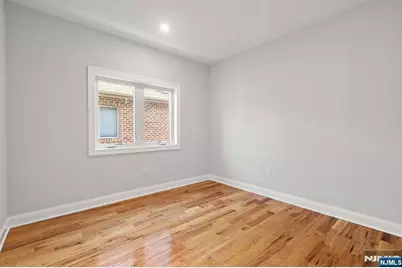 229 Wayne Avenue, Cliffside Park, NJ 07010 - Photo 23