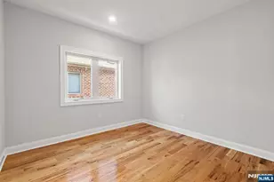229 Wayne Ave, Cliffside Park, NJ 07010 - Photo 23