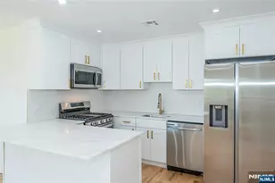 363 Park St, Hackensack, NJ 07601 - Photo 9