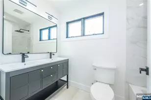 363 Park St, Hackensack, NJ 07601 - Photo 29