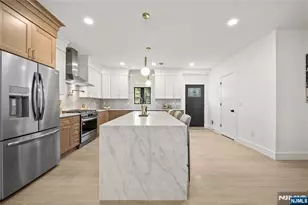 24 Richard Scott Ct, North Haledon, NJ 07508 - Photo 9