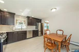 44 Molinari Dr, Wanaque, NJ 07465 - Photo 11