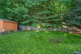 44 Molinari Dr, Wanaque, NJ 07465 - Photo 23