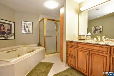 1360 Hamburg Turnpike 207 #207, Wayne, NJ 07470 - Photo 19