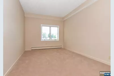 1360 Hamburg Turnpike 207 #207, Wayne, NJ 07470 - Photo 17