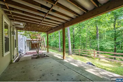 43 Morning Watch Road, Wayne, NJ 07470 - Photo 7