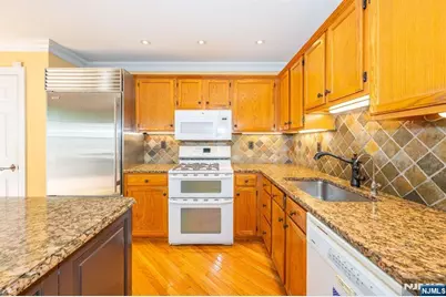 43 Morning Watch Road, Wayne, NJ 07470 - Photo 15