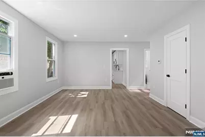 534 Morris Street, Orange, NJ 07050 - Photo 11