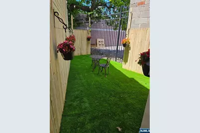 705 15th Street, Newark, NJ 07103 - Photo 39